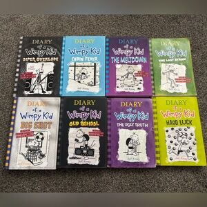 Diary of a Wimpy Kid Book Set - Multicolor